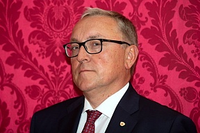 Das Interview von Botschafter Dmitrij Ljubinskij der Zeitung Iswestija 